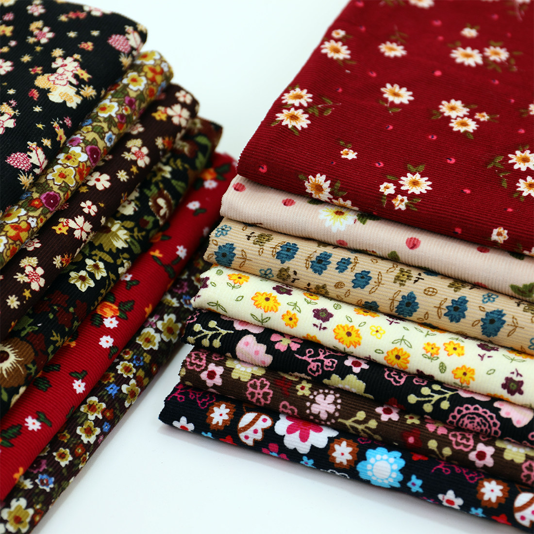 Textile Sewing Patterns - Tessuto in velluto a coste 100%
