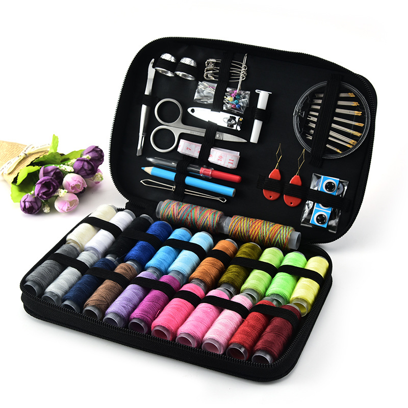 Kit da cucito da 97 pezzi con  - Sewing Thread Production recensione e prezzo