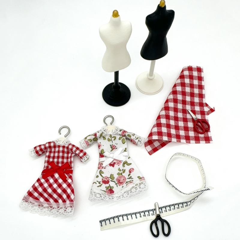 Set di 1 Manichino Torso con S - Sewing Kit recensione e prezzo