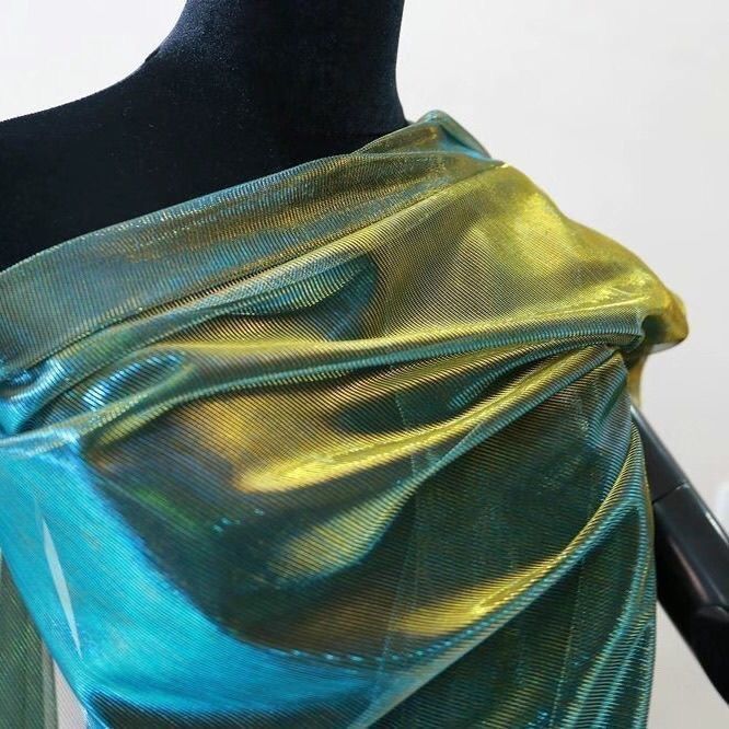 Tessuto in Tulle Metallizzato  - Sewing Technical Fabrics recensione e prezzo
